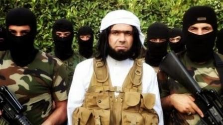 İŞİD-in maskasız cəlladları – Video/18+
