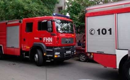 Bakıda "ZİL" yandı, sürücü xəsarət aldı