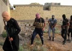 İŞİD İraqda qapı-qapı qadın axtarır