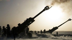 İŞİD İraqın ən böyük hava bazasına hücum etdi - Video