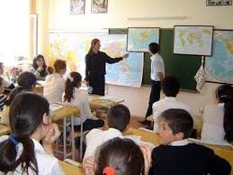 Valideyn müəlliməni döydü - Bakıda