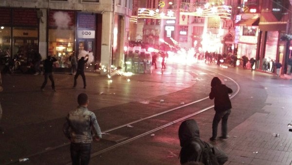 Türkiyədə ara qarışdı: komendant saatı elan olundu