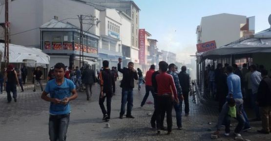 Türk polisi İŞİD-ə dəstək şüarı səsləndirdi – Video