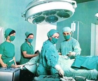 Azərbaycanlılar daha çox türk həkimlərinə inanırlar - Sorğu