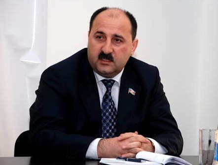 Sabiq YAP-çı deputatdan qalmaqallı həkimə iş təklifi - Foto