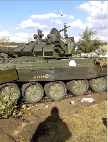 Ukrayna rus tankını ələ keçirdi – Video