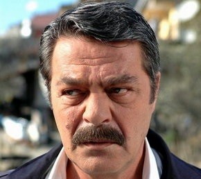 Məşhur türk aktyoru xəstəxanaya yerləşdirildi