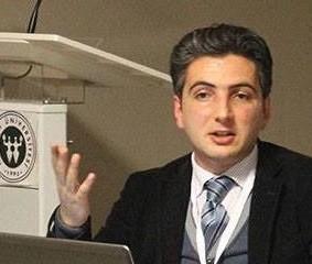 Poroşenkoya Putinlə danışmaq üçün kim təzyiq edib?