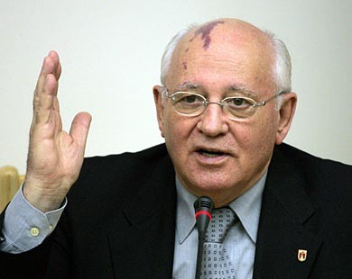 Qorbaçov Kremldən sonrakı həyatından danışdı