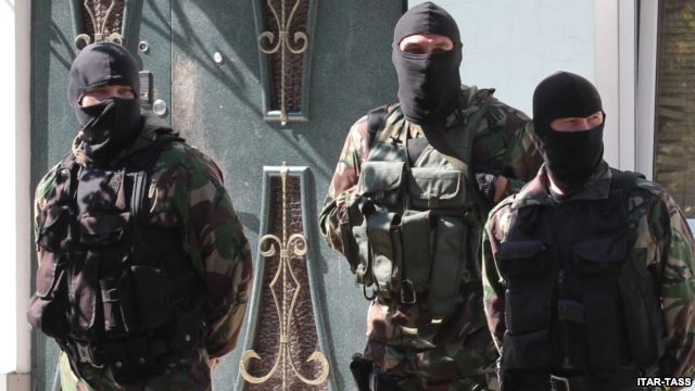 FSB Krımda yenidən hərəkətə keçdi: Tatarların evləri axtarılır