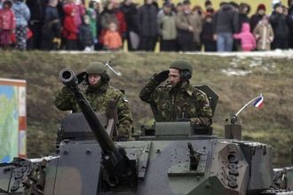 "Rusiya daha iki postsovet ölkəsinə ordu yeridəcək"
