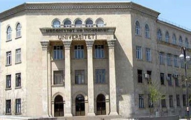 Universitetdən açıqlama: “Biz heç kimi məcbur etməmişik”