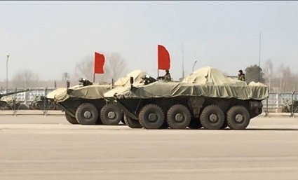 Putinin yeni zirehli texnikası ilk dəfə görüntüləndi - Foto