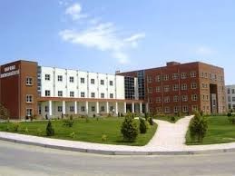 Qafqaz Universitetində gülməli məzar – Günün fotosu