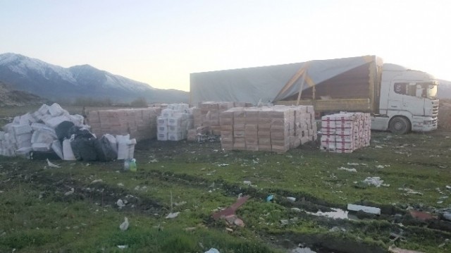 3 milyonluq qaçaq siqaret məhv edildi - Video
