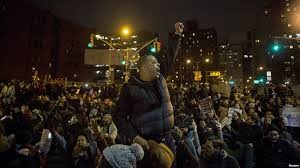 ABŞ qarışdı: Küçəyə çıxmaq qadağan olundu