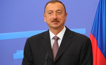 İlham Əliyev “BakuTel-2015” sərgisində