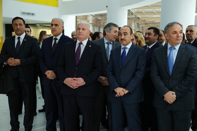 Əli Həsənov Xəzər TV-nin yeni binasını açdı - Foto