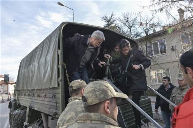 Türkiyədə kritik an: iki kənd köçürüldü