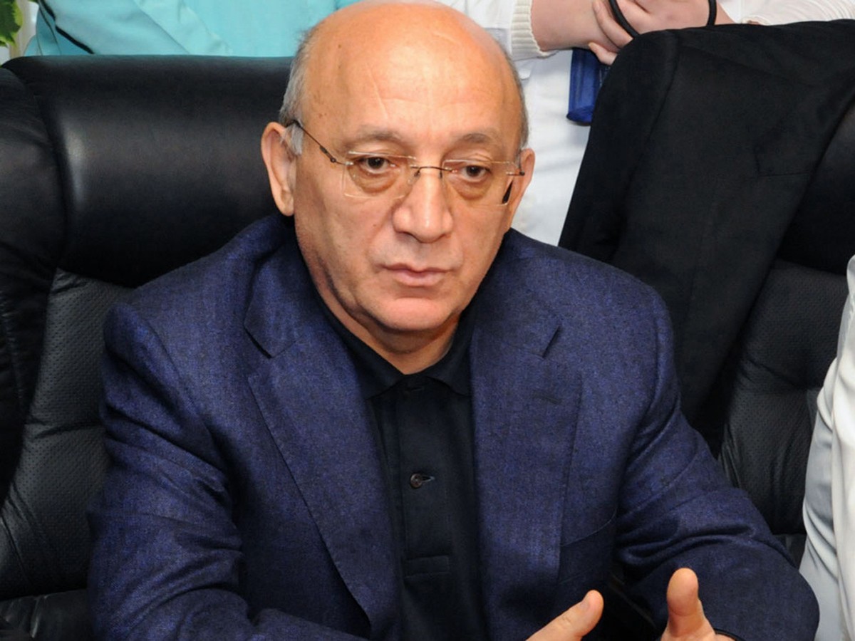 Mubariz Qurbanlı erməni vandalizimindən danışdı