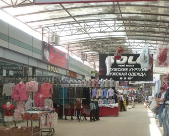 Rusiya Bakı bazarlarını çökdürdü