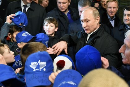 Putindən uşaqlara böyük jest