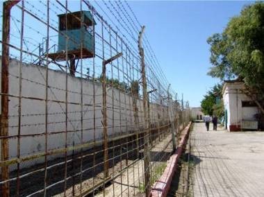 Azərbaycan 54 məhbusu İrana verdi