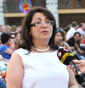 Professorun daha bir qızına vəzifə verildi