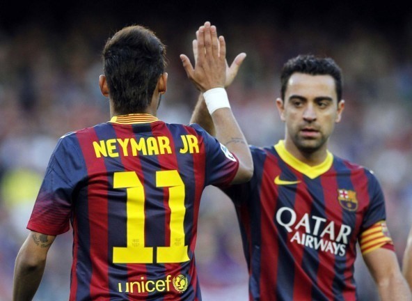 Sərxoş Xavi həmkarını vurdu - Video