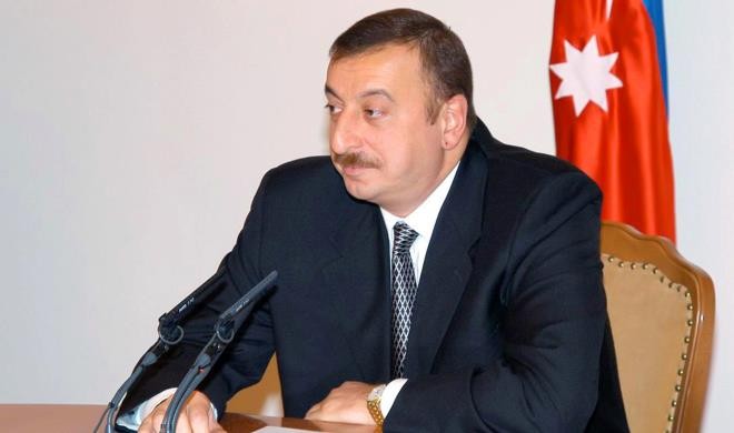 İlham Əliyev həmkarını təbrik etdi
