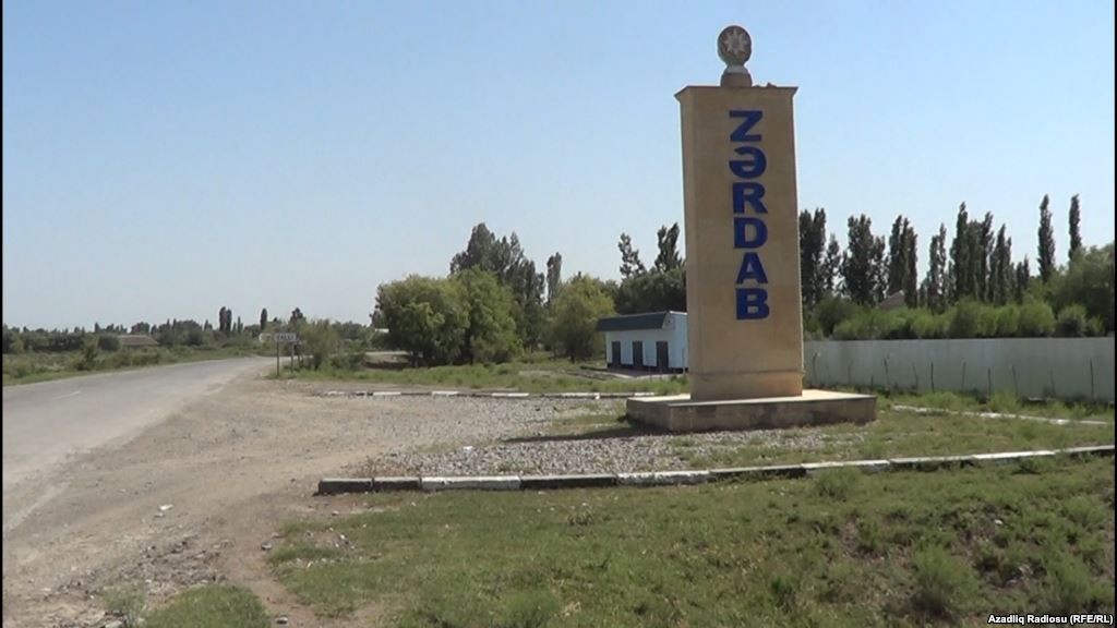 Kəsdiyi başı oynadırmış – Zərdabda dəhşətli qətl