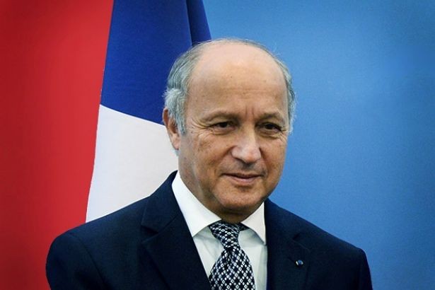 Almaniya fransız naziri izləyib - Qalmaqal