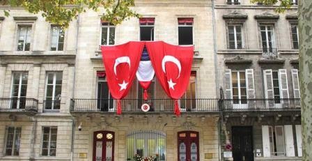Fransadan türklərə kritik xəbərdarlıq - Foto