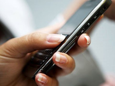 Əhalisi telefona girən ölkələr