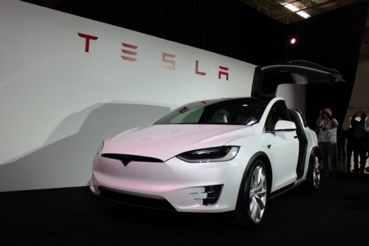 “Tesla” möhtəşəm modelini təqdim etdi – Foto