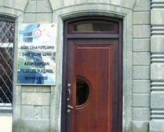 Keçmiş müavinin məhkəməsi başladı - MN