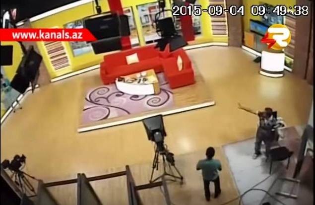 Şəki zəlzələsi canlı yayımda – Video