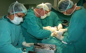 Əməliyyat zamanı daha bir xəstə öldü - Həkim terroru