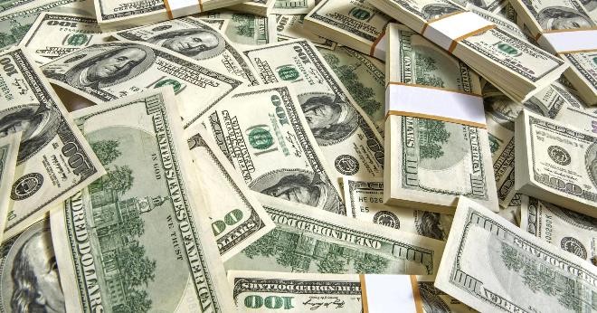 Manat dollara qarşı 20% ucuzlaşacaq