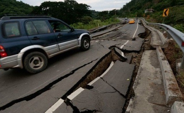 Zəlzələ qurbanlarının sayı 443-ə çatdı - Yeniləndi
