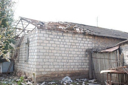 Ermənilərin dağıtdığı binalar bərpa edilir