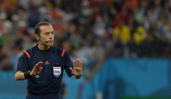 Cuneyt Cakir to referee Juventus-Real Madrid match