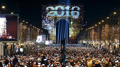 Dünya 2016-cı ili belə qarşıladı – Video