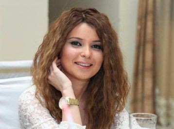Sevda: “Səhnəyə çıxanda yıxıldım…”