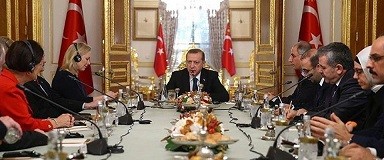 Ərdoğan senatorlarla qapalı görüşdü - Foto