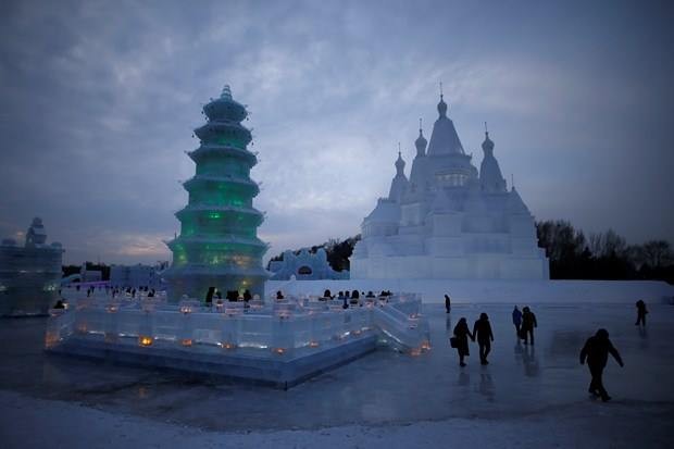 Möhtəşəm buz festivalı başladı - Foto