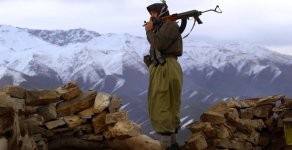 PKK-dan xain hücum: Evinin önündə vuruldu