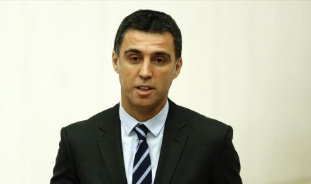 Hakan Şükür Tvitterini niyə bağladı?