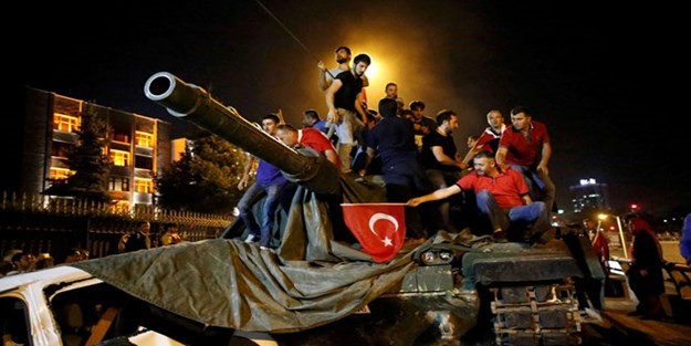 Çevriliş planında BƏƏ-nin rolu: Dəhlan ssenarisi