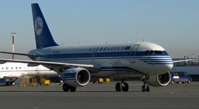 Naxçıvana uçan təyyarə geri qayıtdı - Foto